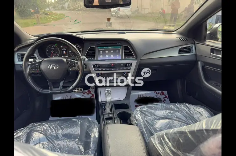 FOREIGN USED 2015 KEYLESS HYUNDAI SONATA 2.0T for sale in Kaduna, Kaduna - thumbnail 2