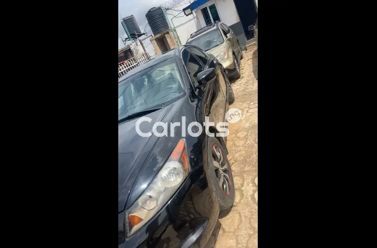 Nigerian Used CLEAN 2009 HONDA ACCORD for sale in Iyana Ipaja, Lagos - thumbnail 4