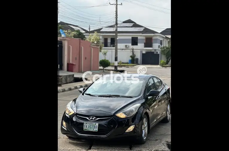 Nigerian Used CLEAN 2014 HYUNDAI ELANTRA for sale in Lagos - thumbnail 4