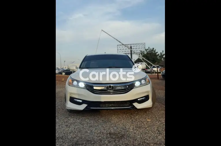FOREIGN USED 2016 HONDA ACCORD FULL OPTION for sale in Abuja, FCT - photo 1 of 5