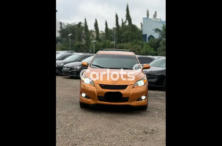 Nigerian Used 2008 TOYOTA MATRIX S for sale in Abuja, FCT