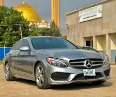 Super clean 2015 Mercedes Benz C300