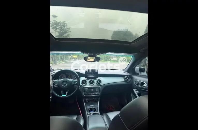 Nigerian Used 2016 MERCEDES BENZ GLA250 FULL OPTION for sale in Abuja, FCT - photo 3 of 5