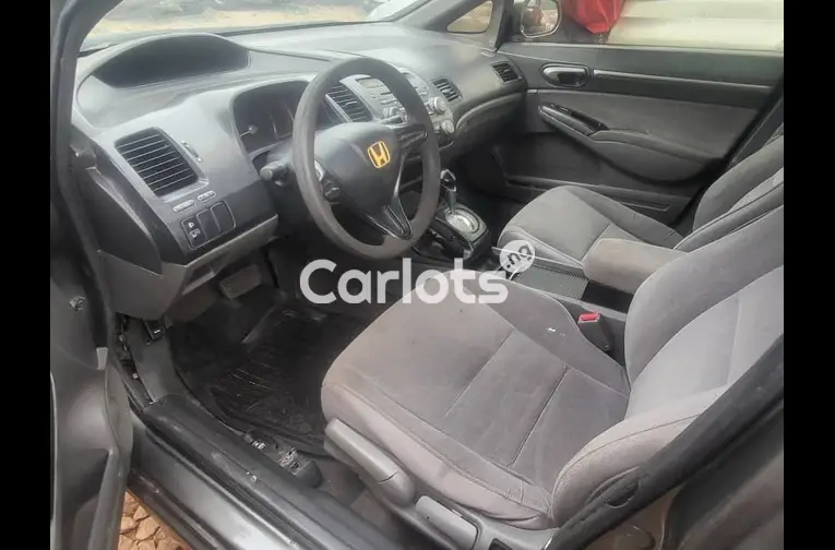 Nigerian Used 2008 HONDA CIVIC iROBOT for sale in Kaduna - thumbnail 2