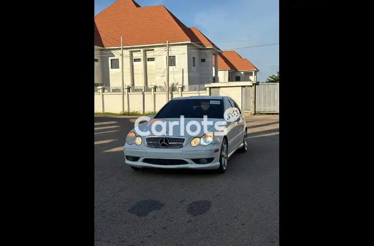 Nigerian Used 2007 MERCEDES BENZ C230 for sale in Kaduna - thumbnail 2