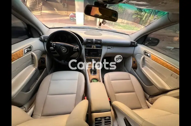 Nigerian Used 2007 MERCEDES BENZ C230 for sale in Kaduna - photo 3 of 5