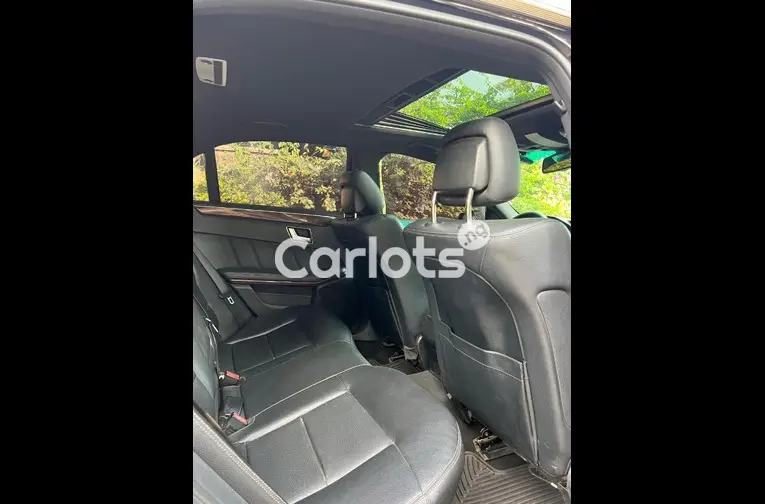 Nigerian Used 2013 MERCEDES BENZ E350 FULL OPTION for sale in Kaduna - thumbnail 4