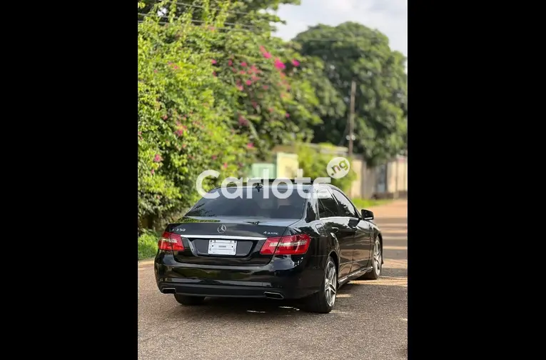 Nigerian Used 2013 MERCEDES BENZ E350 FULL OPTION for sale in Kaduna - photo 5 of 5