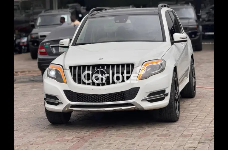2015 MERCEDES BENZ GLK350 FULL OPTION