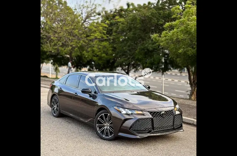 FOREIGN USED 2019 TOYOTA AVALON XSE