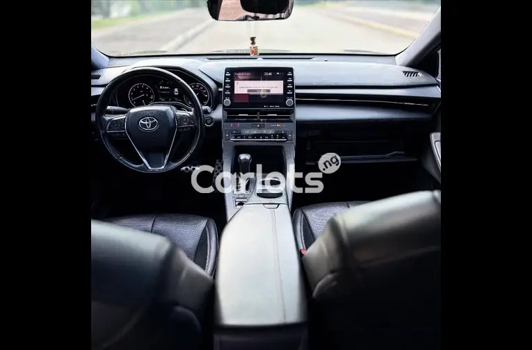 FOREIGN USED 2019 TOYOTA AVALON XSE for sale in Abuja, FCT - photo 3 of 5