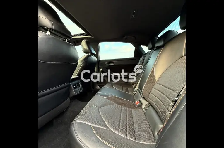 FOREIGN USED 2019 TOYOTA AVALON XSE for sale in Abuja, FCT - thumbnail 4