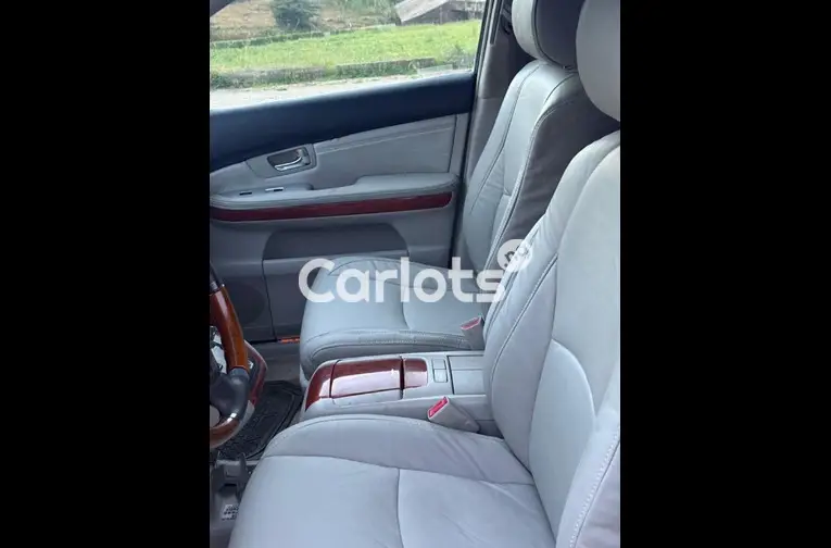 2006 LEXUS RX330 - 3/5