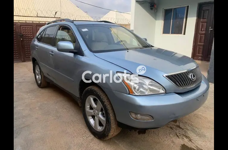 2005 LEXUS RX330