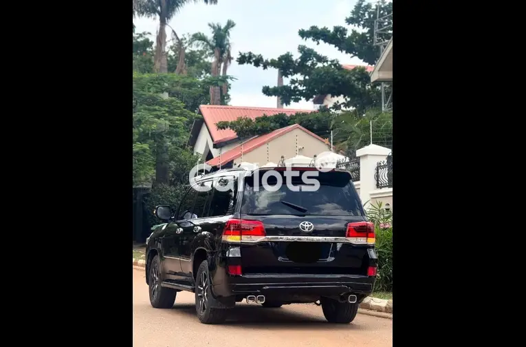 2021 UPGRADED TOYOTA LAND CRUISER - 4/4