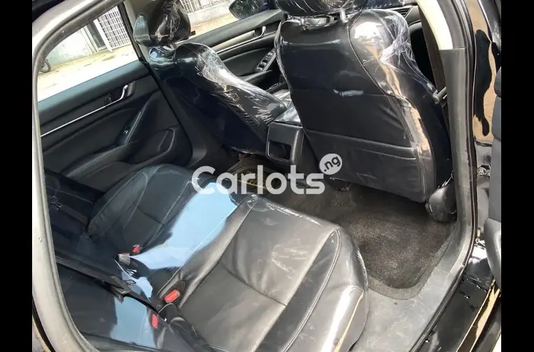 2019 HONDA ACCORD - 4/5