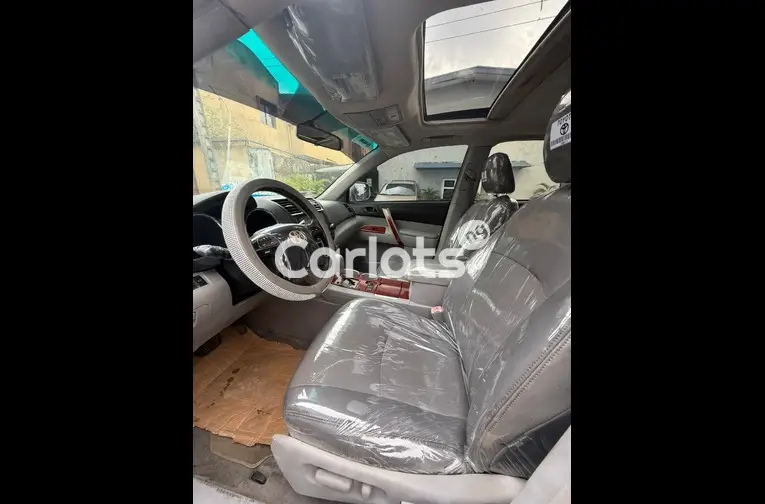TOYOTA HIGHLANDER LIMITED 2012 UPDATED - 2/5