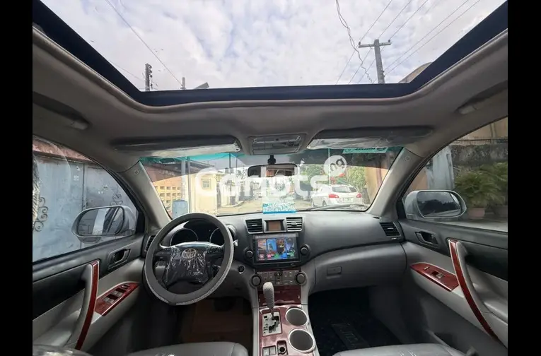 TOYOTA HIGHLANDER LIMITED 2012 UPDATED - 4/5