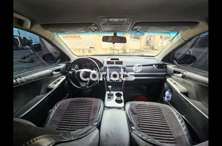 2014 Toyota Camry Sport - 3/5