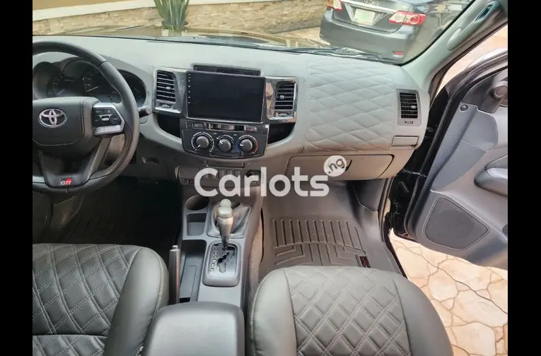 FRESH 2012 UPGRADED TO 2022 TOYOTA HILUX ADVENTURE - 3/5