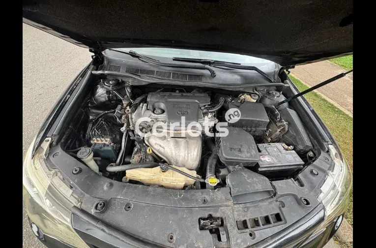 2013 TOYOTA CAMRY SE - 2/4