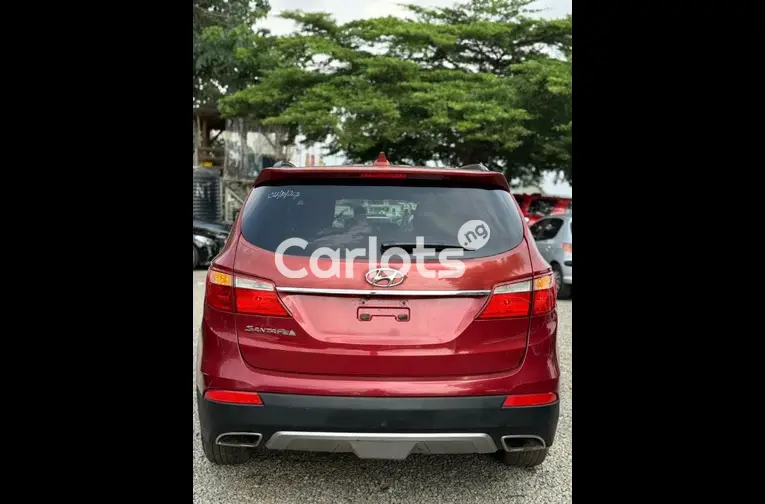 FOREIGN USED 2015 HYUNDAI SANTA FE for sale in Abuja, FCT - thumbnail 5