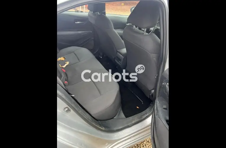 2022 TOYOTA COROLLA - 3/4