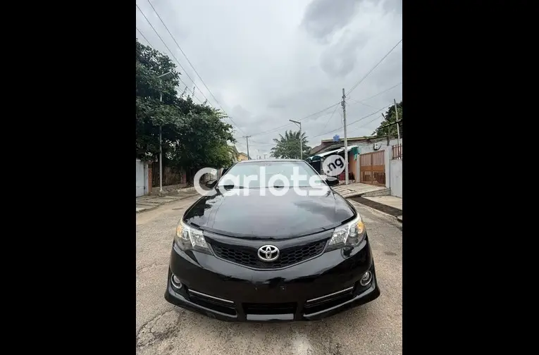 Registered 2013 Toyota Camry SE
