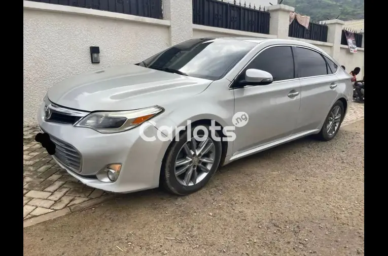 2014 TOYOTA AVALON XLE - 2/5