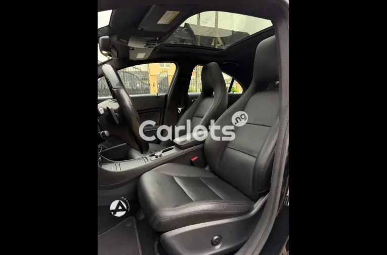 2015 Mercedes Benz CLA 250 4Matic - 3/5