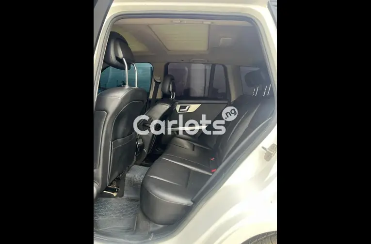 Nigerian Used 2014 MERCEDES BENZ GLK350 FULL OPTION for sale in Abuja, FCT - photo 3 of 5