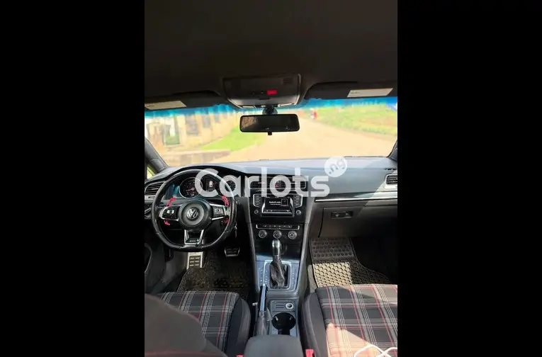 2015 VOLKSWAGEN GOLF GTI - 2/5