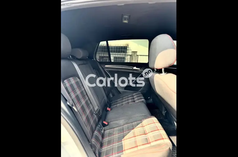 2015 VOLKSWAGEN GOLF GTI - 3/5