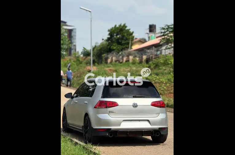 2015 VOLKSWAGEN GOLF GTI - 4/5