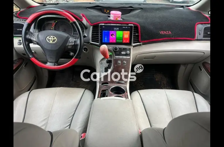 2011 KEYLESS TOYOTA VENZA - 3/5