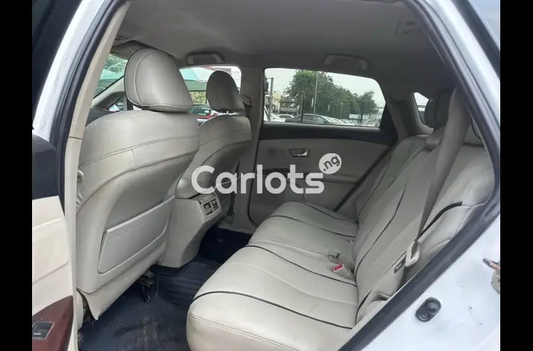 2011 KEYLESS TOYOTA VENZA - 4/5