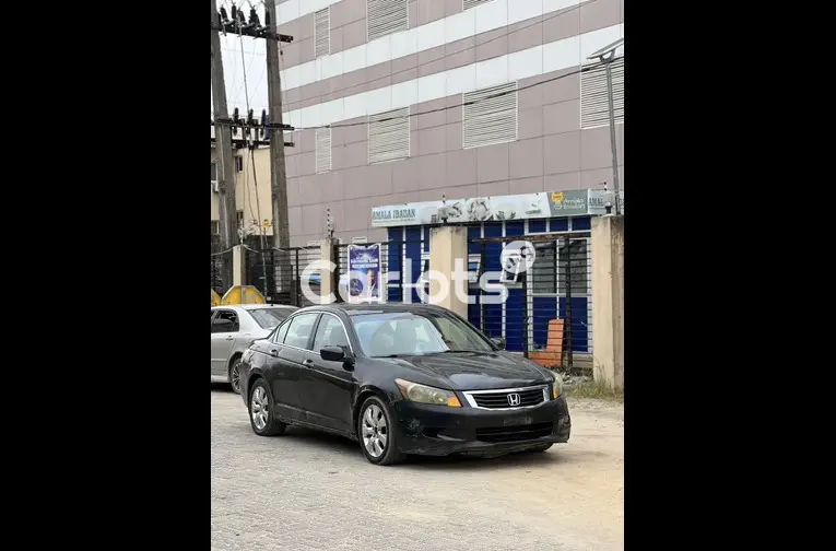 CLEAN 2009 HONDA ACCORD V6 - 1/5