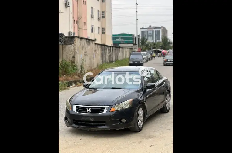 CLEAN 2009 HONDA ACCORD V6 - 4/5