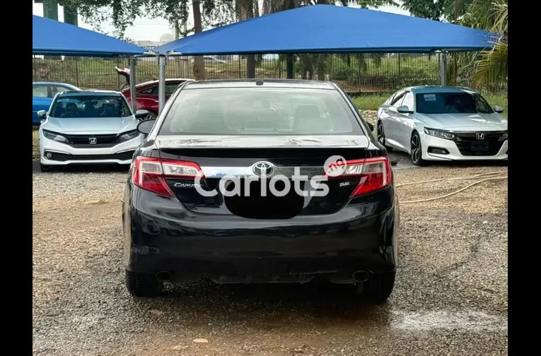 Nigerian Used 2013 TOYOTA CAMRY SE V6 for sale in Abuja, FCT - photo 4 of 5