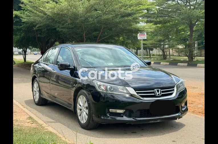 2013 HONDA ACCORD FULL OPTION - 2/5