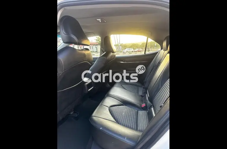 TOYOTA CAMRY 2018 - 4/5
