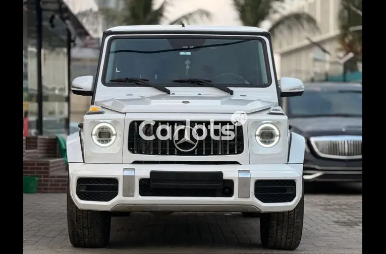 MERCEDEZ BENZ GWAGON G63 2010 Upgraded to 2020
