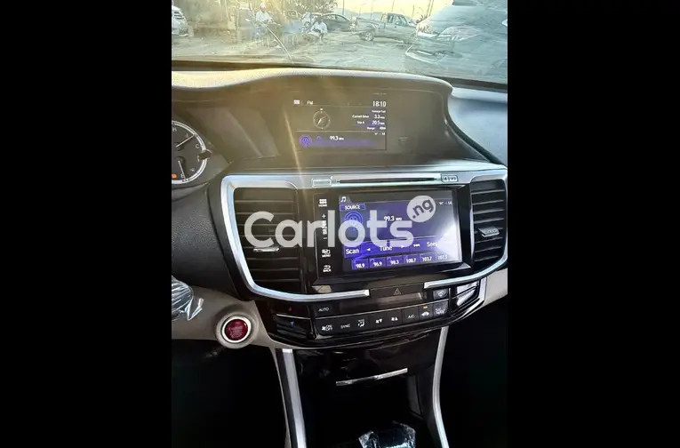 FOREIGN USED 2016 HONDA ACCORD FULL OPTION for sale in Abuja, FCT - thumbnail 3