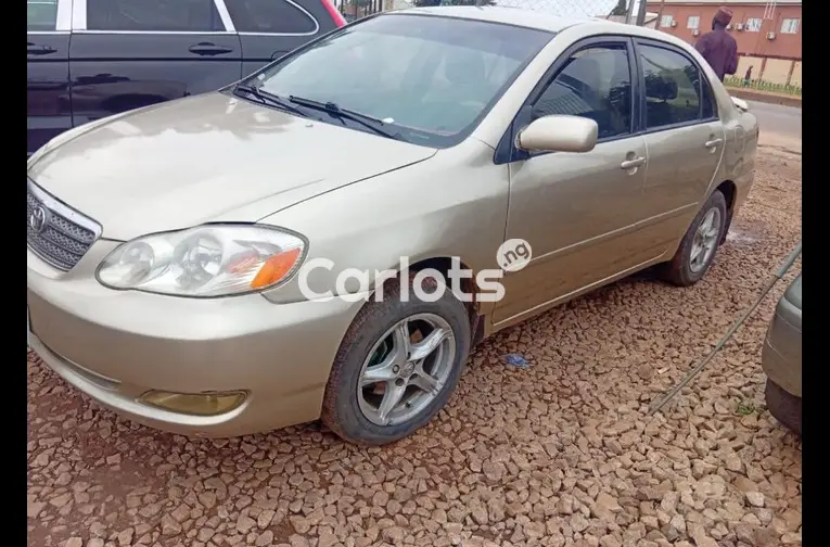 2004 TOYOTA COROLLA