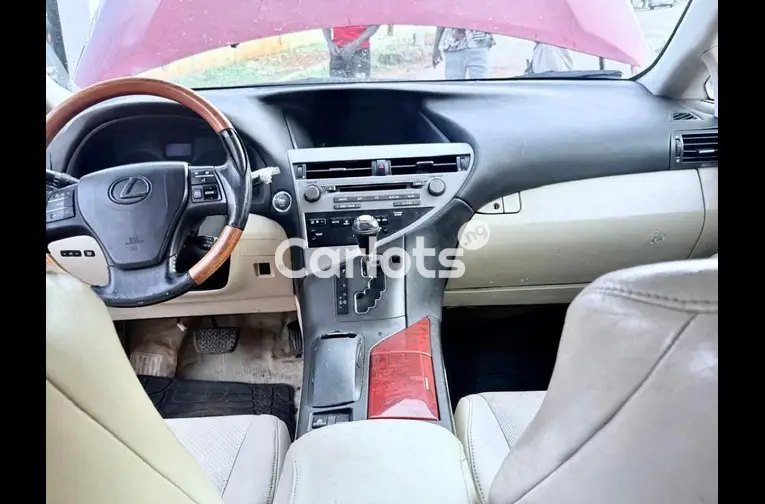 2011 LEXUS RX350 - 3/5