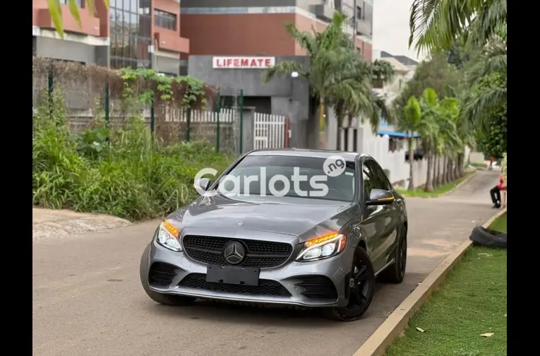 2017 KEYLESS MERCEDES BENZ C300