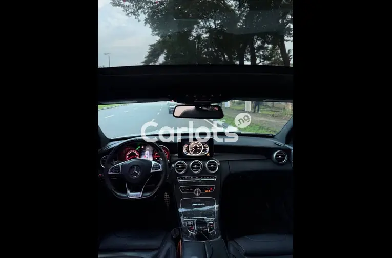FOREIGN USED 2018 MERCEDES BENZ C63s AMG for sale in Abuja, FCT - photo 2 of 5