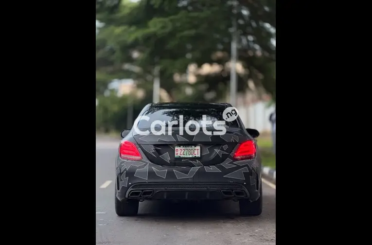 FOREIGN USED 2018 MERCEDES BENZ C63s AMG for sale in Abuja, FCT - thumbnail 5