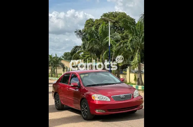 Nigerian Used 2005 TOYOTA COROLLA for sale in Kaduna - thumbnail 2