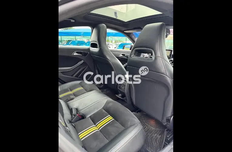 2014 MERCEDES CLA250